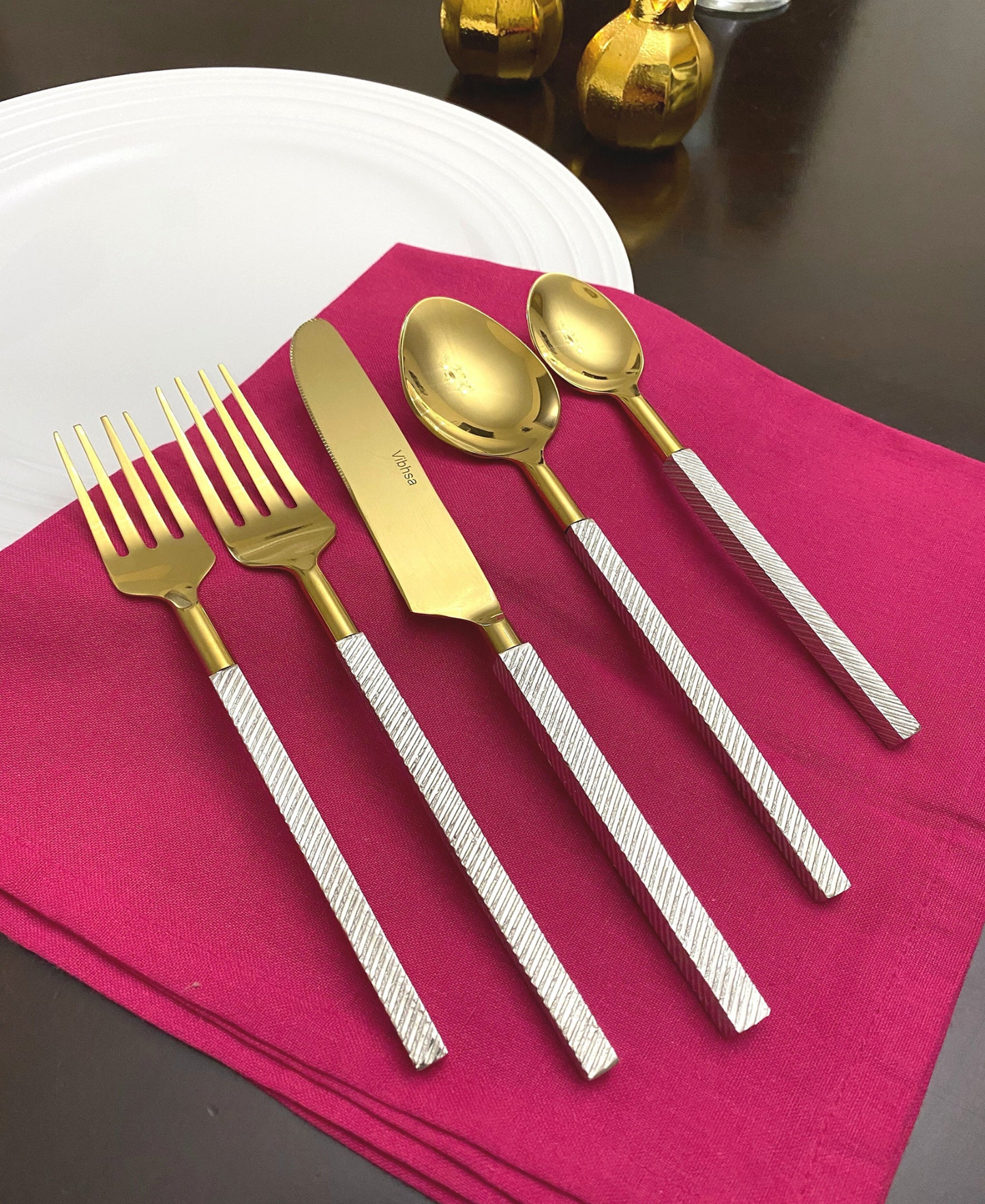 Modern Stainless Steel Flatware Set of 20 PC