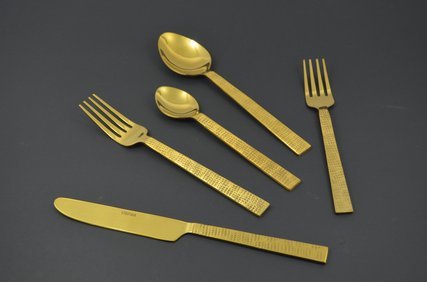 Flatware set of 20 Pieces Golden Egyptian Design