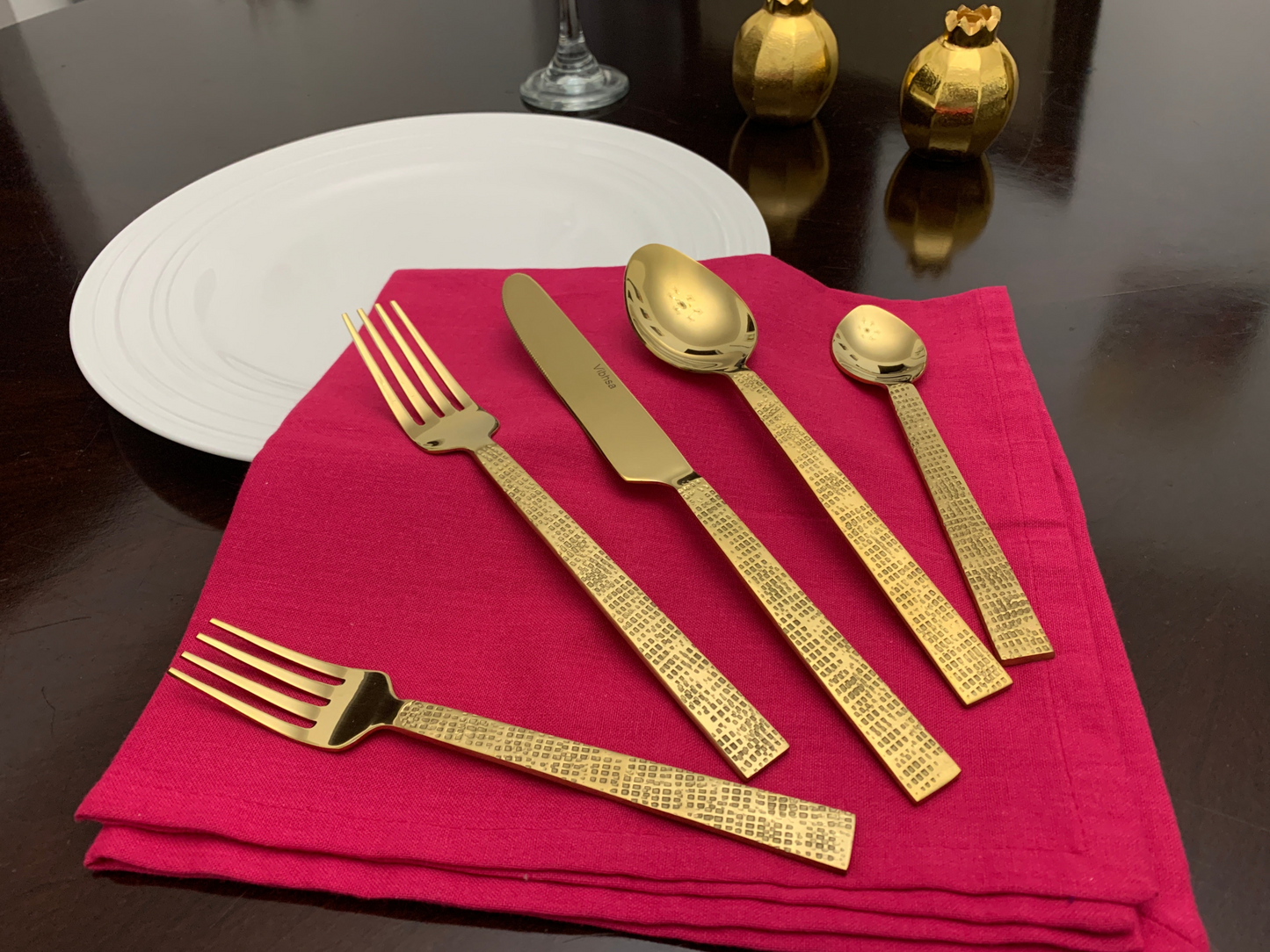 Flatware set of 20 Pieces Golden Egyptian Design